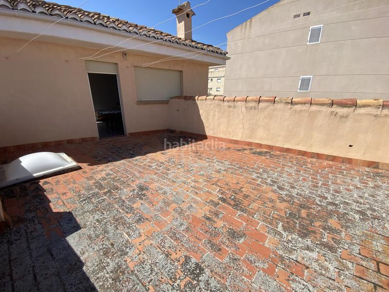 Foto cd4bc912-f3f7-4bc0-b70a-cf77055d8bea. Piso pareado resta acogedora vivienda tiene 125 m2 y cuenta con la mejor orientación, este y oeste. al entrar encontramos un en Moncofa
