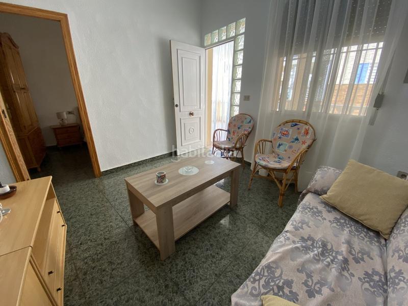 Foto e0157681-ac64-4e6c-a628-adc7a1addd9b. Piso pareado resta acogedora vivienda tiene 125 m2 y cuenta con la mejor orientación, este y oeste. al entrar encontramos un en Moncofa
