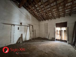 Casa a Centro. Descubre el potencial de esta casa de 270 m lista para personali
