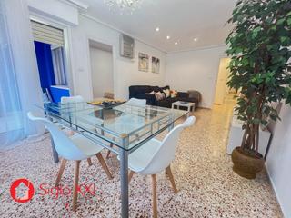 Appartement à Piscinas. Amplio y luminoso piso de 140m con balcóneste espectacular piso