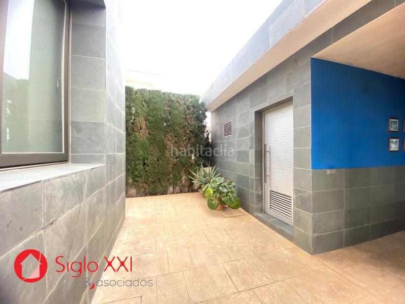 Foto 50bb8cea-250a-49b1-ad6d-d99759cf7e5f. Chalet avec chauffage parking piscine dans Playa Burriana