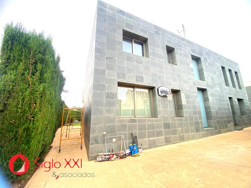 Foto 5e0c12cb-4b54-424b-96b8-c75c9703060c. Chalet avec chauffage parking piscine dans Playa Burriana