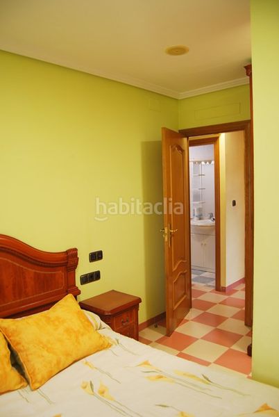 Foto 3a0d5080-12a7-4ed7-a796-b0c6530cf934. Xalet amb calefacció aparcament piscina a Pobla Tornesa (la)
