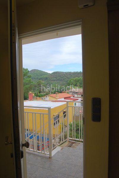 Foto e15460ad-e883-4365-84f8-ee80108467c1. Xalet amb calefacció aparcament piscina a Pobla Tornesa (la)