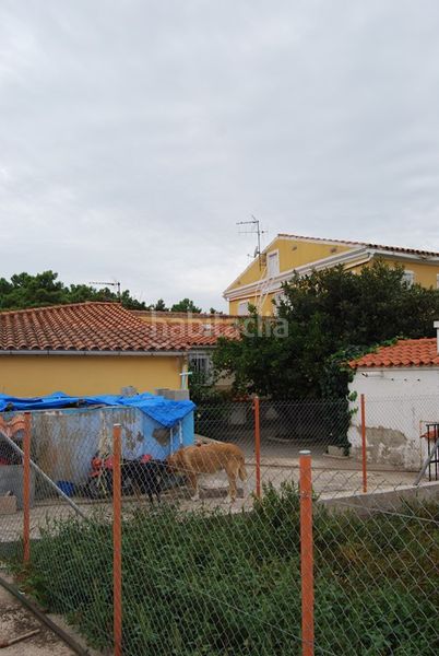 Foto f7ee407a-ce00-4e96-a251-988d252cf933. Xalet amb calefacció aparcament piscina a Pobla Tornesa (la)
