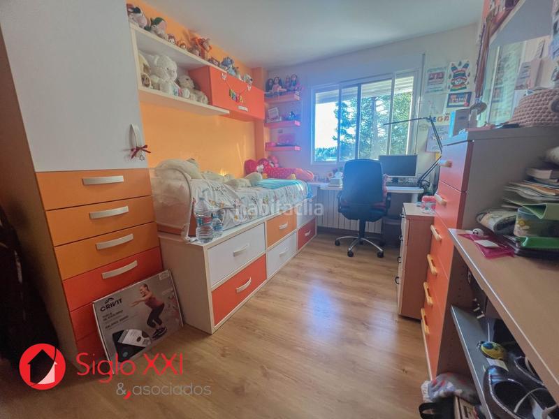 Foto ea86f493-4a09-4709-a13e-199b013a5592. Chalet  descripción general este magnífico chalet, edificado en 2005, se sitúa en una parcela de 1000 metros cuadrados, en Borriol