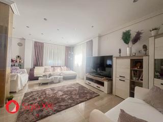 Maison à Playa. Descubre esta magnífica casa que lo tiene todo! distribuida en t