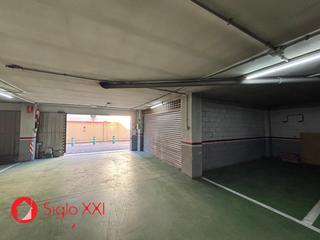 Lloguer Aparcament cotxe a Piscinas. Plaza de garaje en alquiler de 17 m, práctica. ideal para cualqu