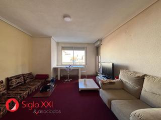 Appartement à Centro. Unicamente se compra a modo de inversiónpiso amplio y funcional