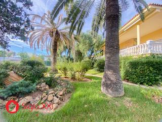 Xalet a Els Terrers. Descubre la majestuosidad de este chalet excepcional, situado en