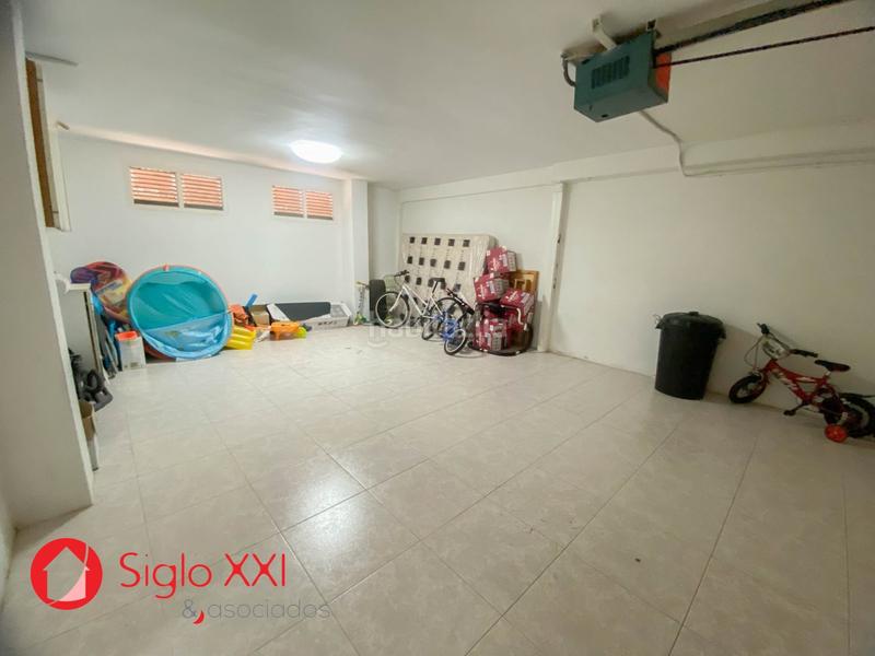 Foto dda31acc-6a16-4989-aaff-d541717898b4. Chalet descubre la majestuosidad de este chalet excepcional, situado en una parcela de 1844 m2 que se presenta como un verdadero paraíso. en Benicasim / Benicàssim