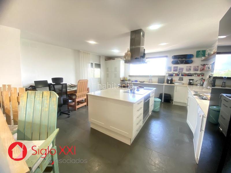 Foto a7e20ecd-5d62-4cfa-be3d-894360e8e1ac. Chalet avec chauffage parking piscine dans Onda