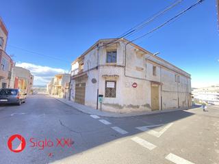 Maison à Sant Joan de Moró. Casa en san juan de moróeres amante de la cultura, el cine y las