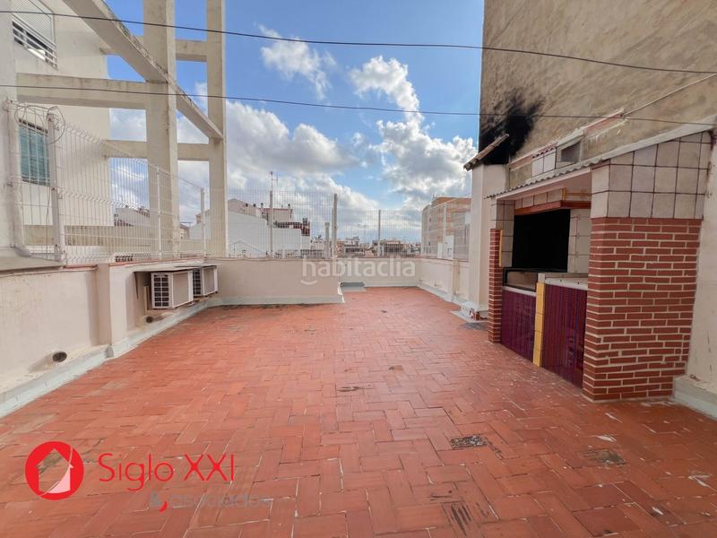 Foto 0a913501-f8c4-4204-9c6a-b43e7b1a5847. House with heating parking in Madrigal Villarreal / Vila - real