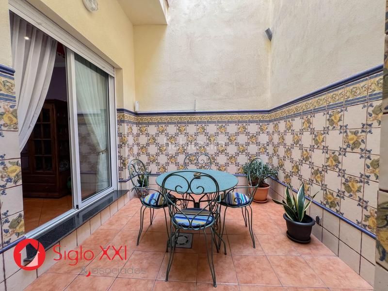 Foto e0a6f61e-d630-402c-8765-6e64eab4a377. House with heating parking in Madrigal Villarreal / Vila - real