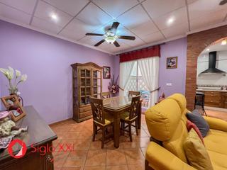 Casa en Madrigal. Una bonita casa familiar la vivienda est separada en dos planta