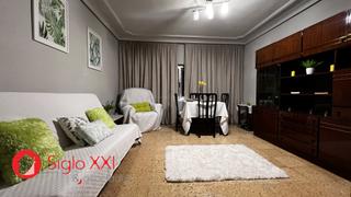 Pis en Madrigal. Oportunidad nica para adquirir un encantador piso en planta baj