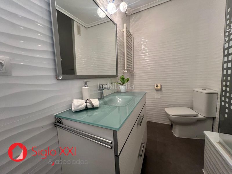 Foto 8c6d1ef0-8f56-4172-8ac9-4d1c3835e768. Pis a Centro Almazora / Almassora