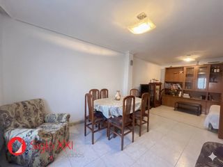 Casa a Madrigal. Casa en vilarealuna casa con mucho potencial, que cuenta con un