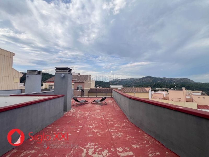Foto 9b31593f-ac80-4934-a187-e5cf0e139b25. Àtic amb calefacció aparcament a Alcora (l´)