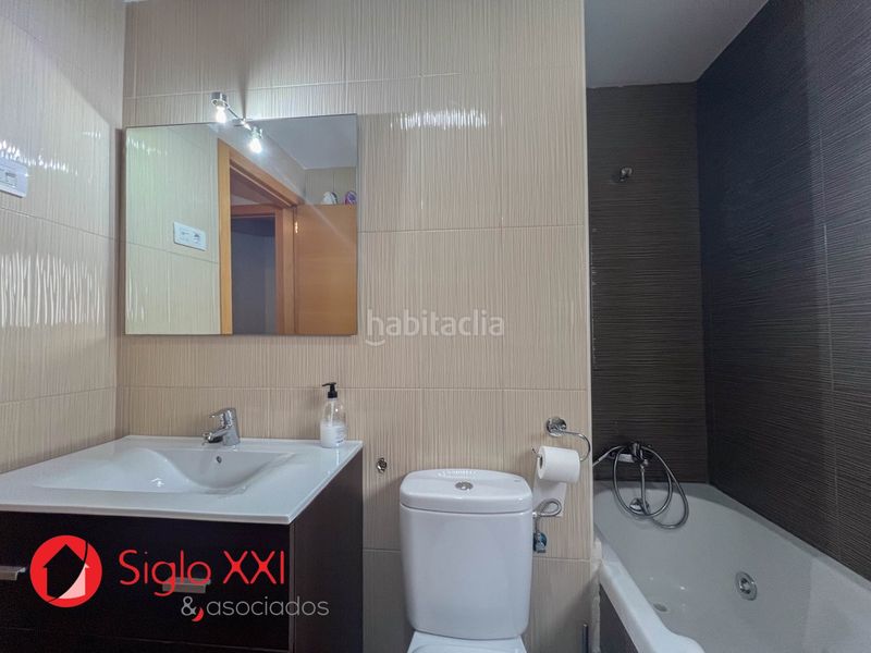 Foto c7e093cd-9057-433e-8ce0-b5dde897b312. Àtic amb calefacció aparcament a Alcora (l´)