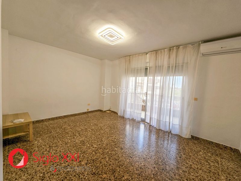 Foto e9f06737-3b12-4a9e-a6bd-6302aab66d9d. Casa amb aparcament a Playa Burriana