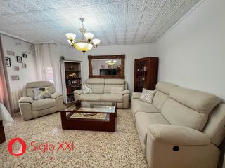 Piso en Centro. Vivienda situada en almazora con una distribución cómoda y bien