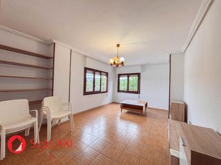 Lloguer Pis a Mestrets. Piso en alquiler cerca de la universitat jaume i  4 habitaciones