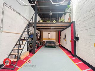 Industrial building in Madrigal. Nave de 74 m en vilareal con  posibilidad de convertirse en vivi