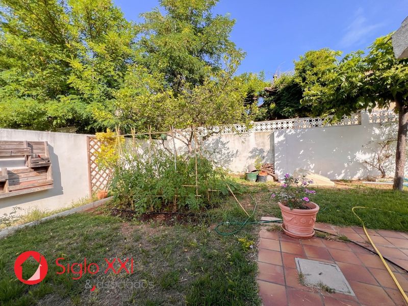 Foto 93834c15-6776-42f0-87d4-9e722b317b47. Doppelhaus mit heizung parking pool in El Grao Castellón de la Plana