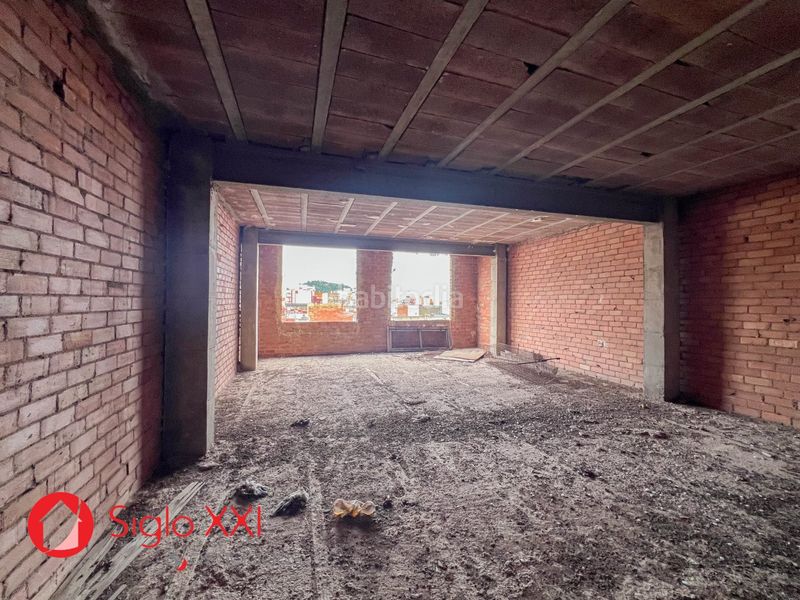 Foto 1b77982b-4dc6-40d6-976d-f9365a3aa477. Edificio  en venta con grandes posibilidades de inversión, compuesto por cuatro plantas, amplia terraza superior y una cochera con en Vall d´Uixó (la)