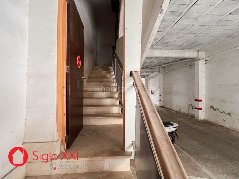 Foto bfb24cde-a483-4200-9e7d-7803d3e53e72. Edificio  en venta con grandes posibilidades de inversión, compuesto por cuatro plantas, amplia terraza superior y una cochera con en Vall d´Uixó (la)