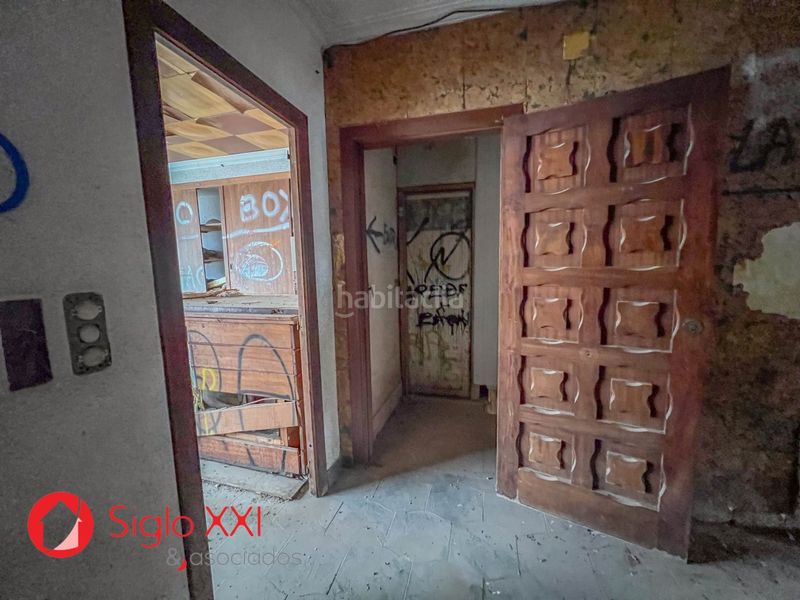 Foto d56225de-185c-40d5-b26d-182fcf9557fa. Edificio  en venta con grandes posibilidades de inversión, compuesto por cuatro plantas, amplia terraza superior y una cochera con en Vall d´Uixó (la)
