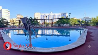 Pis a El Balcó-Jaume I. Apartamento en playa de la concha con zonas comunes y excelente