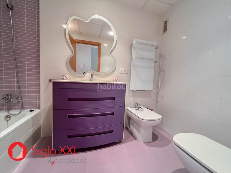 Foto 85c36d7e-38a0-4d01-a815-9585b0af54c2. Casa adossada amb calefacció aparcament a Centro Almazora / Almassora