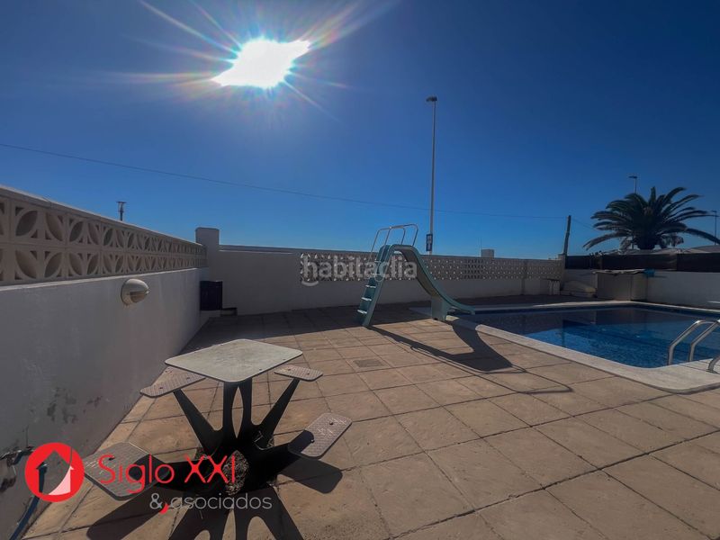 Foto ac961cb1-2cb8-4a29-8906-17cc5d712260. Casa adossada amb calefacció aparcament piscina a Almazora / Almassora