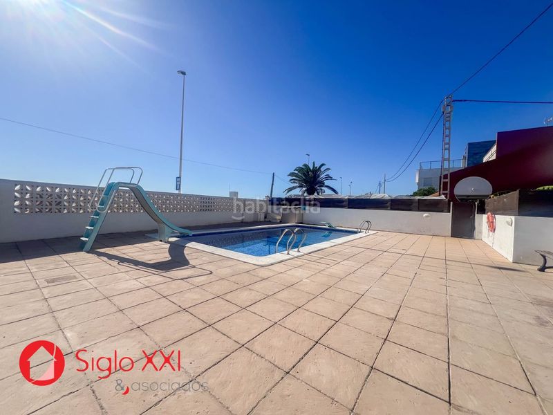 Foto cfa8ff7b-6c50-44eb-97b2-f4d0c66da5b6. Casa adossada amb calefacció aparcament piscina a Almazora / Almassora