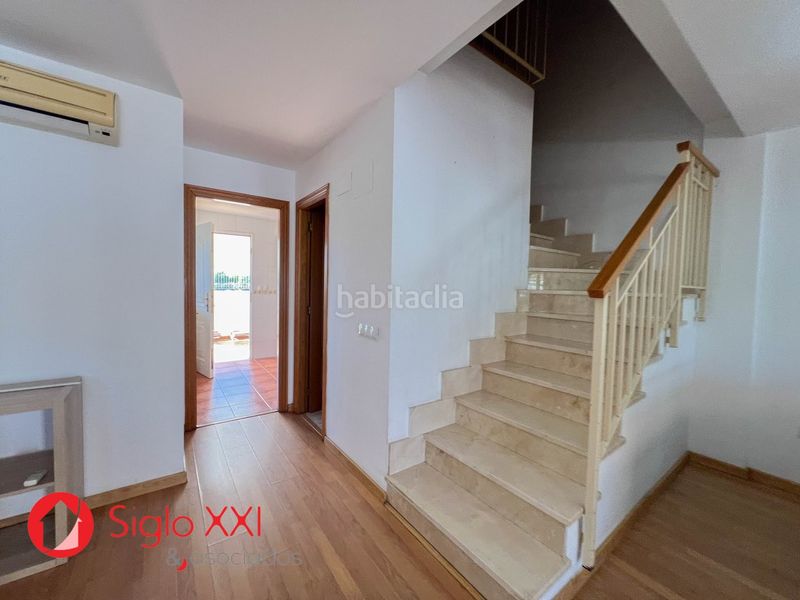 Foto f92c4bb8-92fe-492c-9be9-c13d0b7accb0. Casa adossada amb calefacció aparcament piscina a Almazora / Almassora