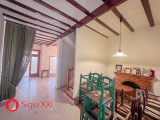 Casa a Centro. Casa de 150m con gran potencial y amplios espacios.vivienda de 1