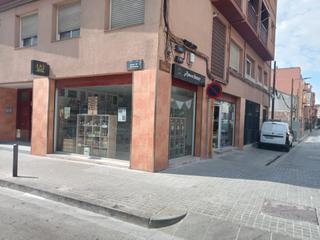 Local Comercial  Carrer de cervantes. Local esquinero