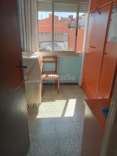 Foto 13b5b094-be45-4f37-8d3b-a3328d0d71cc. Piso 3 dormitorios junto al metro en Llefià Badalona