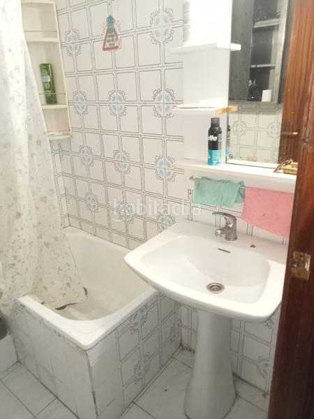 Foto 71ac57d2-1a3f-43c8-9ba1-8d6042368f19. Piso en carrer de juan valera 54 zona la salud en Badalona