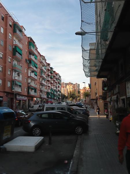 Foto b6b2b56e-98ba-467e-a1b6-a3df64f2e89b. Piso en carrer de juan valera 54 zona la salud en Badalona