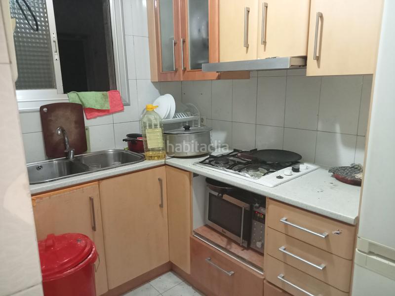 Foto d136ca34-a7b3-4259-a9aa-cdb66261fb51. Piso en carrer de juan valera 54 zona la salud en Badalona