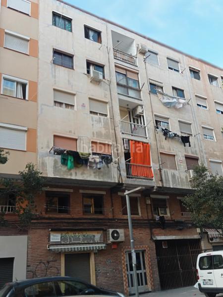 Foto e762ed66-5130-45ee-8148-6103b139717c. Piso en carrer de juan valera 54 zona la salud en Badalona