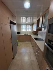 Pis  Ronda de sant antoni de llefià. Vivienda exclusiva junto al metro