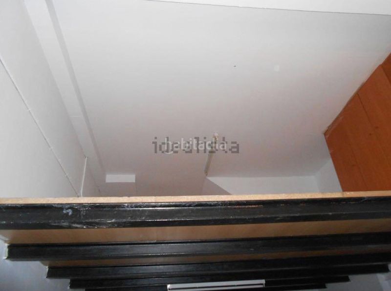 Foto 0dc49d03-371c-4fee-b042-7b446ec85c2b. Casa adossada amb calefacció aparcament a Llefià Badalona