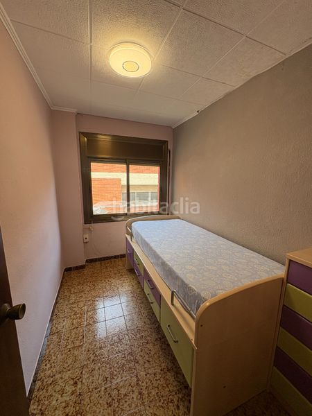 Foto 6cdfe0a8-e865-475f-967a-2dd7da6cb4d1. Pis a Llefià Badalona