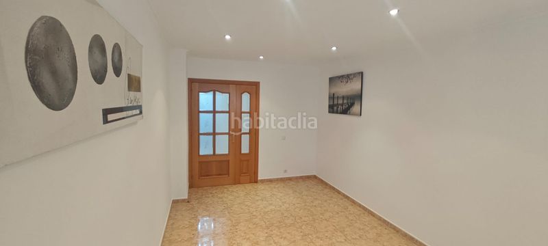 Foto fe190179-c2b4-4bbb-a27e-7cb964edb519. Pis a Llefià Badalona