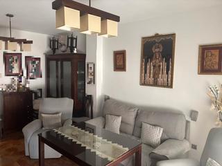 Pis a Cabra. Piso en pleno centro con terraza privada